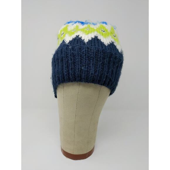 Land's End 100% Acrylic Beanie Hat Blue Size M-L Striped Diamond Pattern - Picture 2 of 10